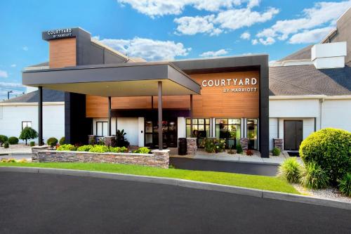 COURTYARD NEW HAVEN ORANGE/MILFORD COURTYARD NEW HAVEN ORANGE/MILFORD