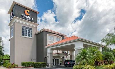 Hampton Inn Fort Myers400x240