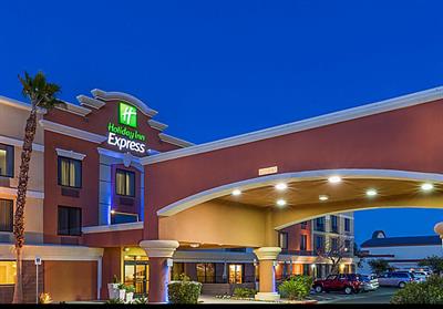 holiday-inn-express-and-suites-henderson