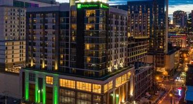 HOLIDAY INN EXPRESS NASHVILLE DOWNTOWN - BROADWAY